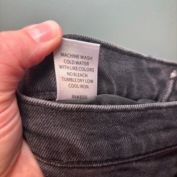 Pistola Women's High Rise Seam Detail Flare Jeans Size 27 Black Denim - Picture 10 of 10